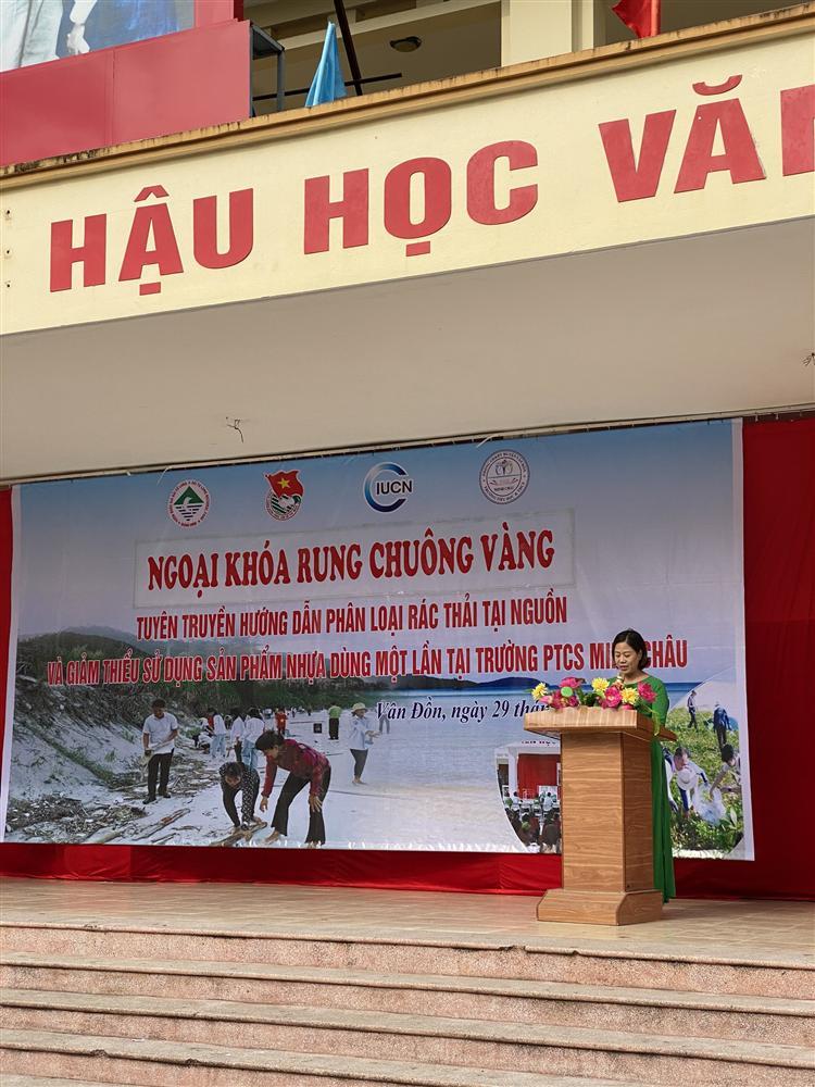 Tổ chức chương trình tuyên truyền, hướng dẫn phân loại rác thải tại nguồn và giảm thiểu sử dụng sản phẩm nhựa dùng một lần tại trường PTCS Minh Châu